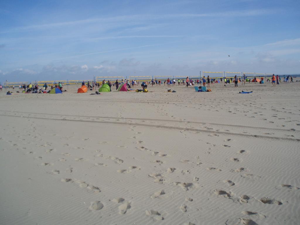 B&B Fam. Tavenier Vrouwenpolder Bagian luar foto